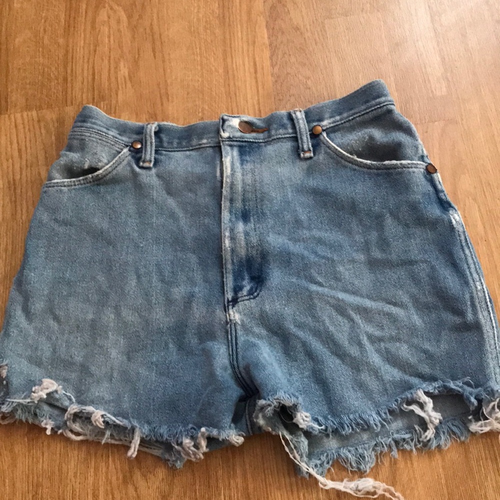 High wasted Denim Wrangler shorts